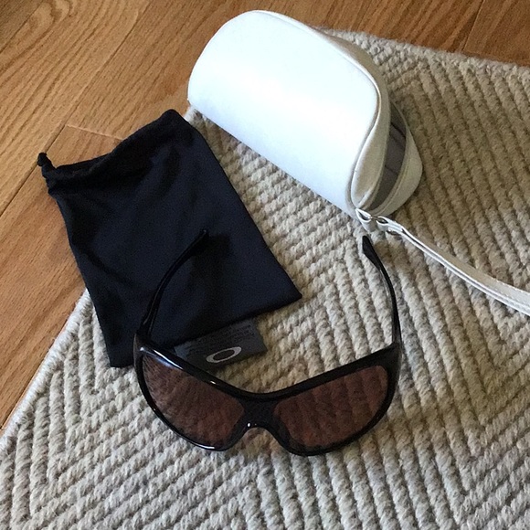 Oakley Other - Oakley sunglasses black Trouble